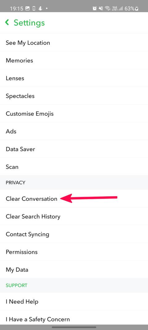 Screenshot highlighting Clear Conversation option in Snapchat