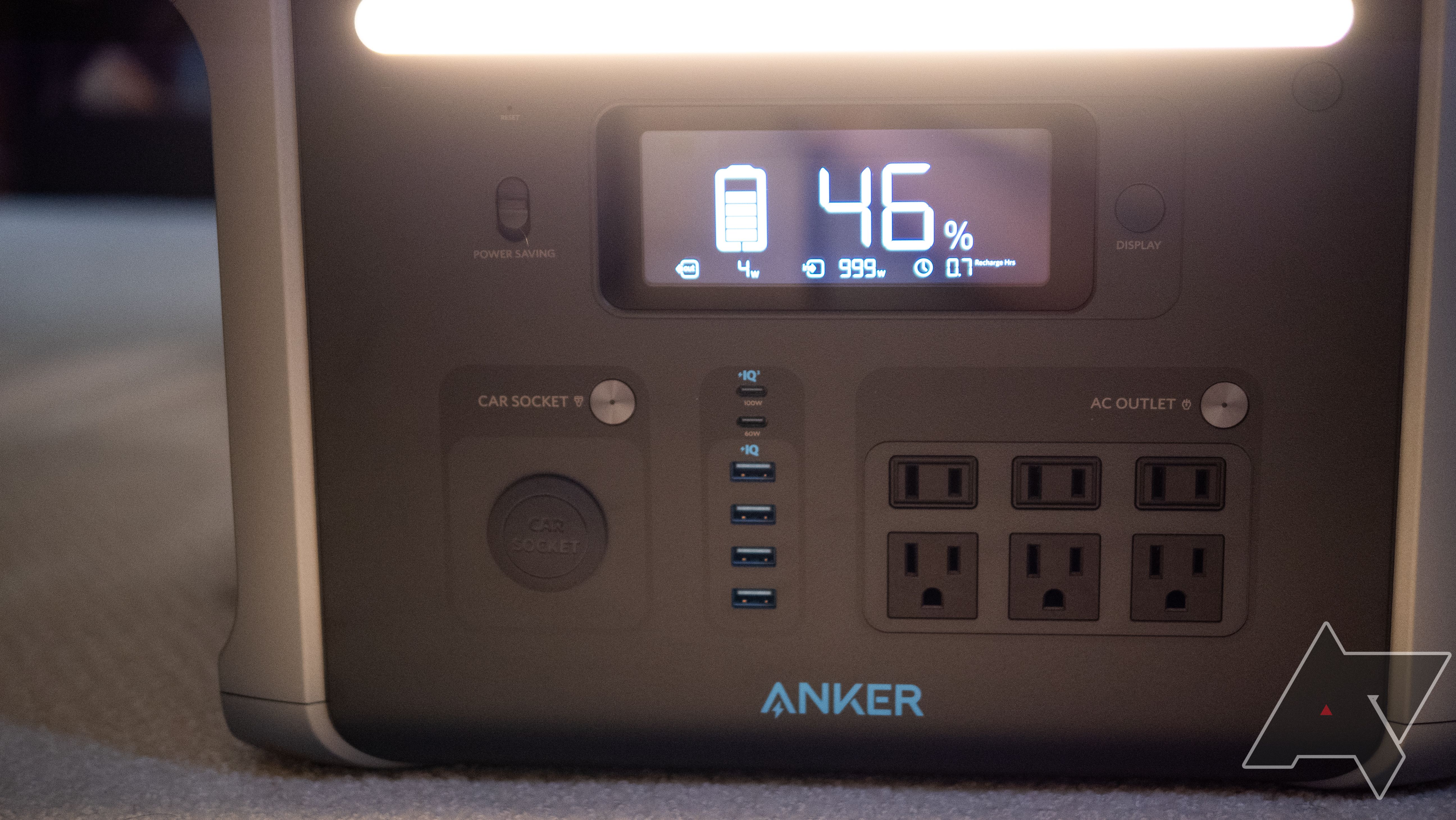 anker with light on