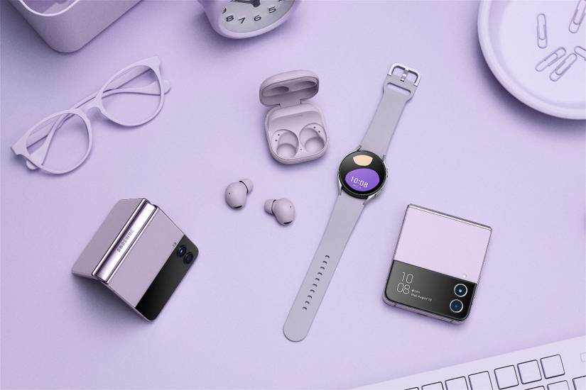 Preorder a Galaxy Z Flip 4 or Fold 4, get over $300 off a Watch 5