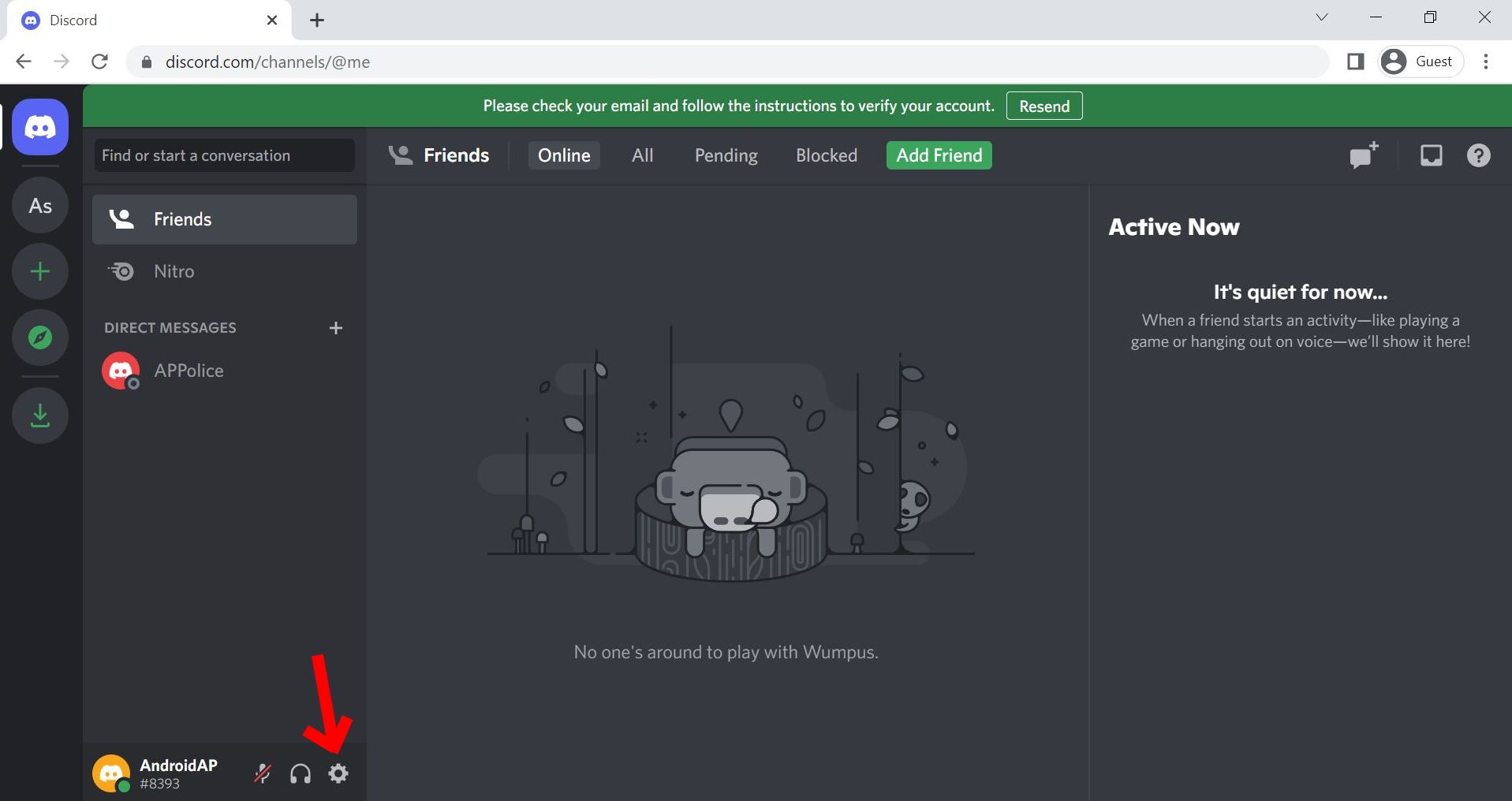 Cuplikan layar Discord menunjukkan ikon pengaturan di desktop