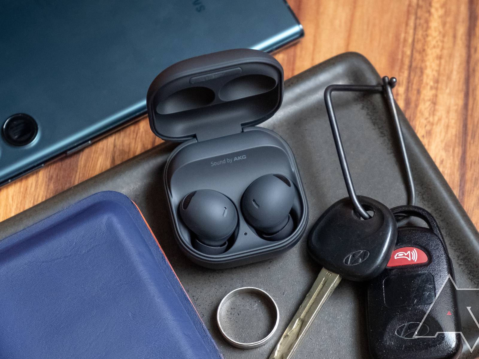 Preparing your Mac and Samsung earbuds