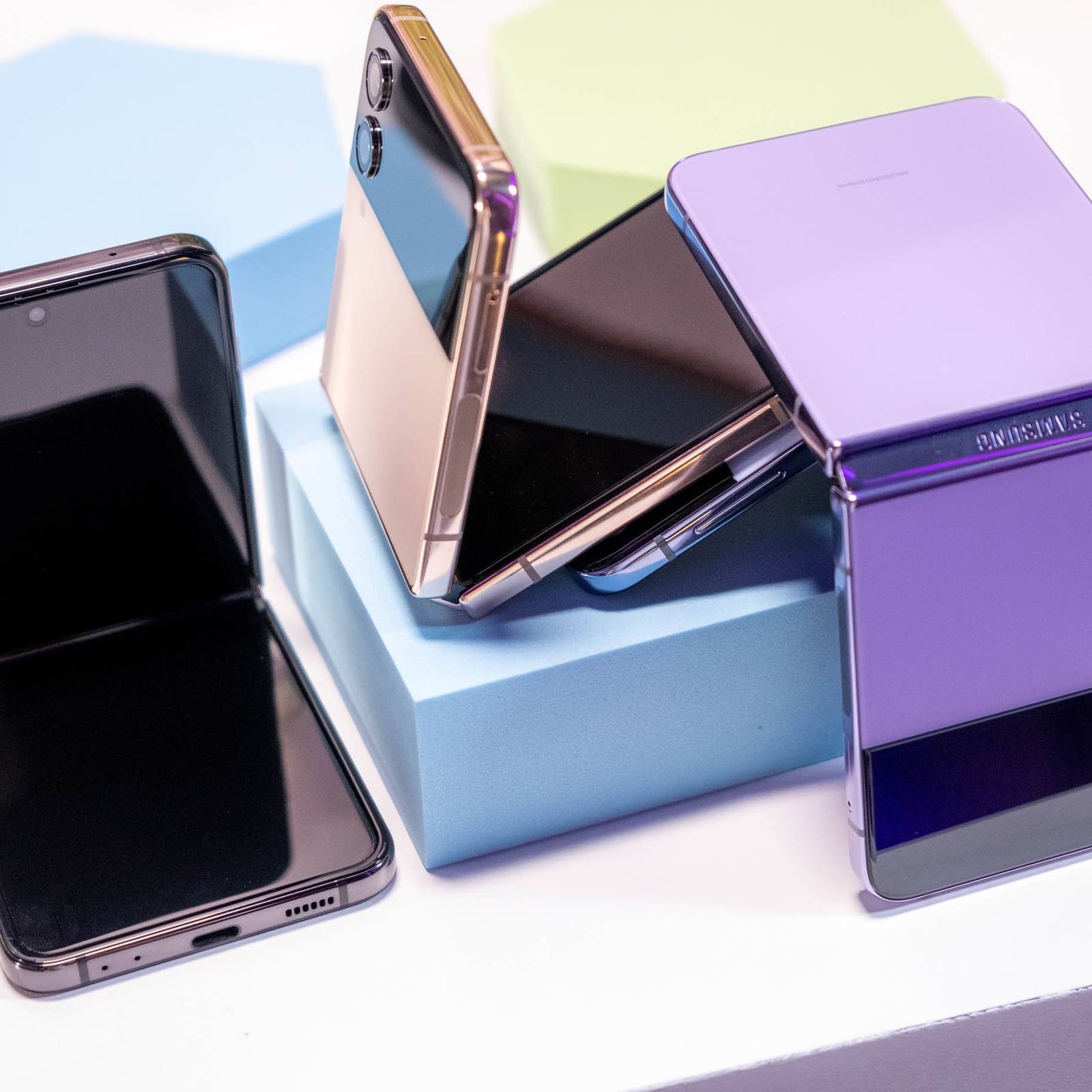 Which color Samsung Galaxy Z Flip should you buy?