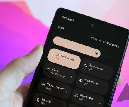 قد يسمح Google Phone قريبًا للمكالمات العاجلة بقطع DND قد يسمح Google Phone قريبًا للمكالمات العاجلة بقطع DND