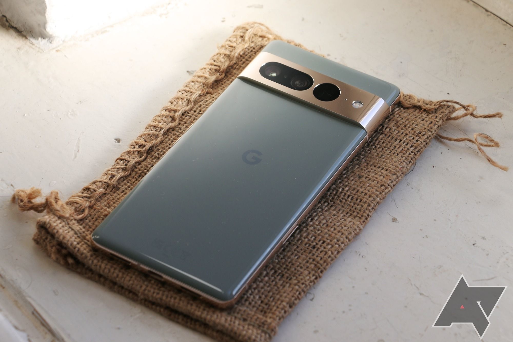 【ポニー】Google Pixel 7 Pro ヘーゼル ポニー】Google Pixel 7 Pro ヘーゼル Google Pixel 7 Pro - 128 GB