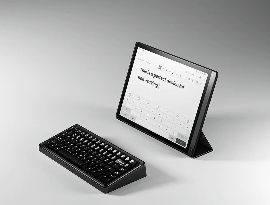 Onyx is back with a huge 13.3-inch Android e-reader, the Boox Tab X