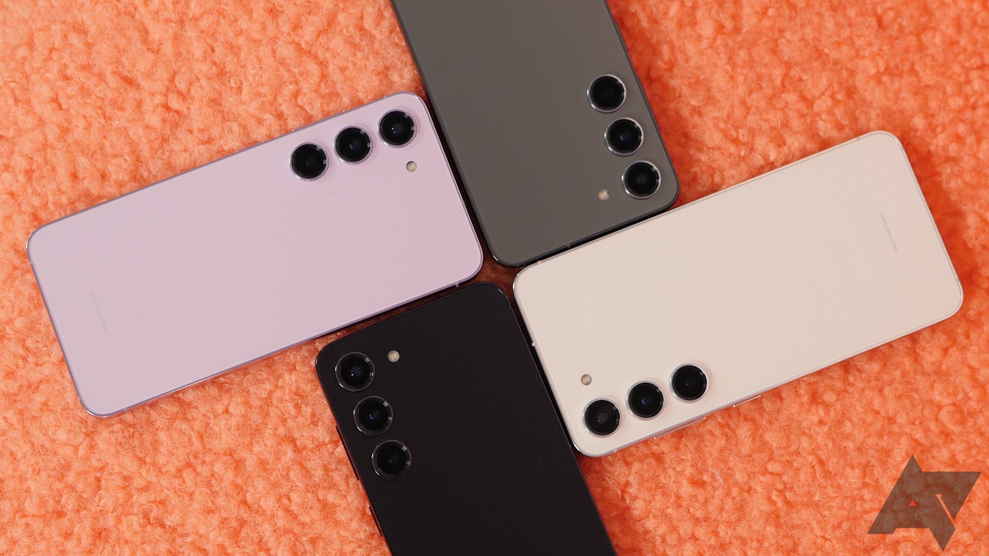 Samsung Galaxy S23 and Galaxy S23+ hands-on: To boldly go where it