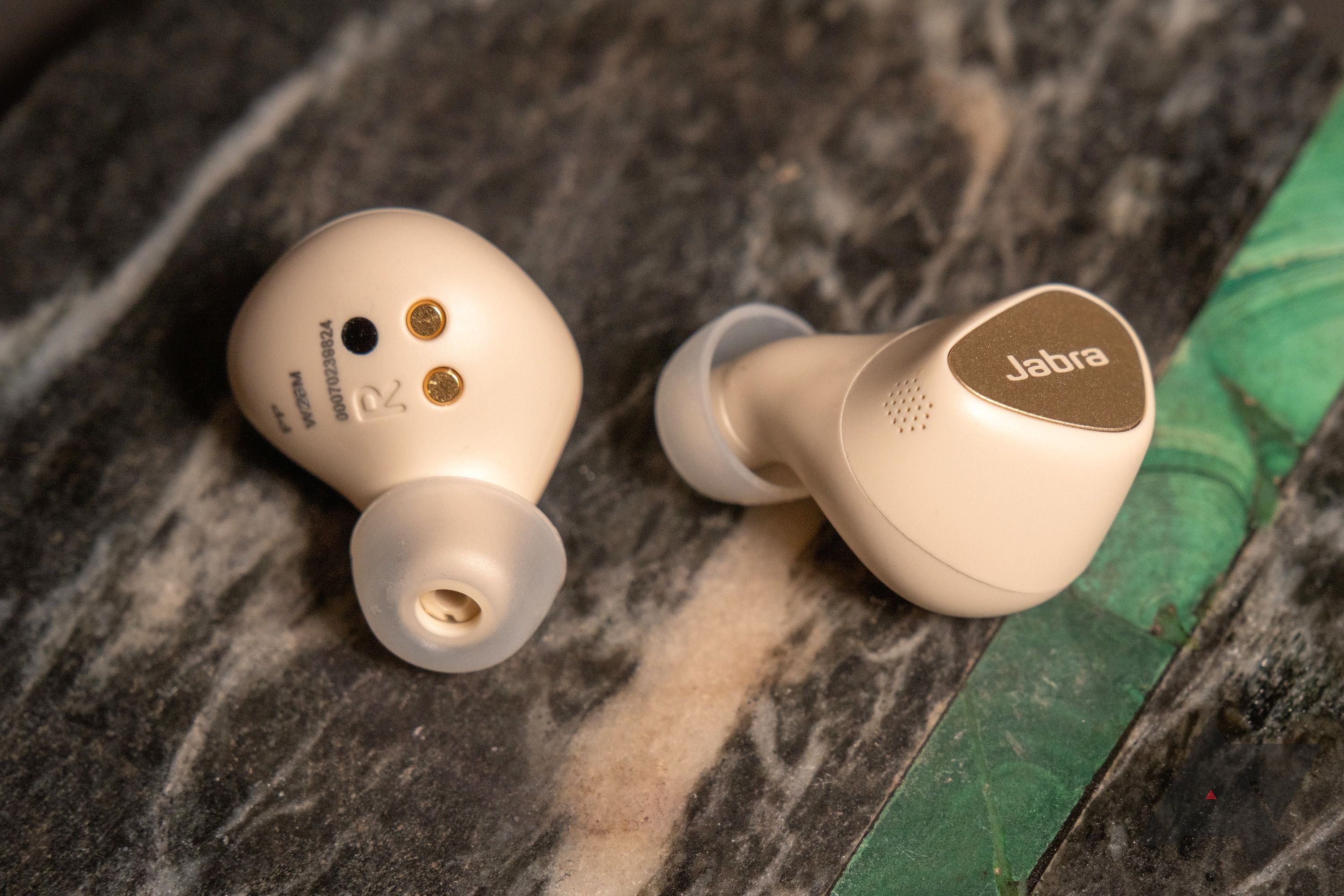 Jabra Elite 5 review: Standard-issue earbuds