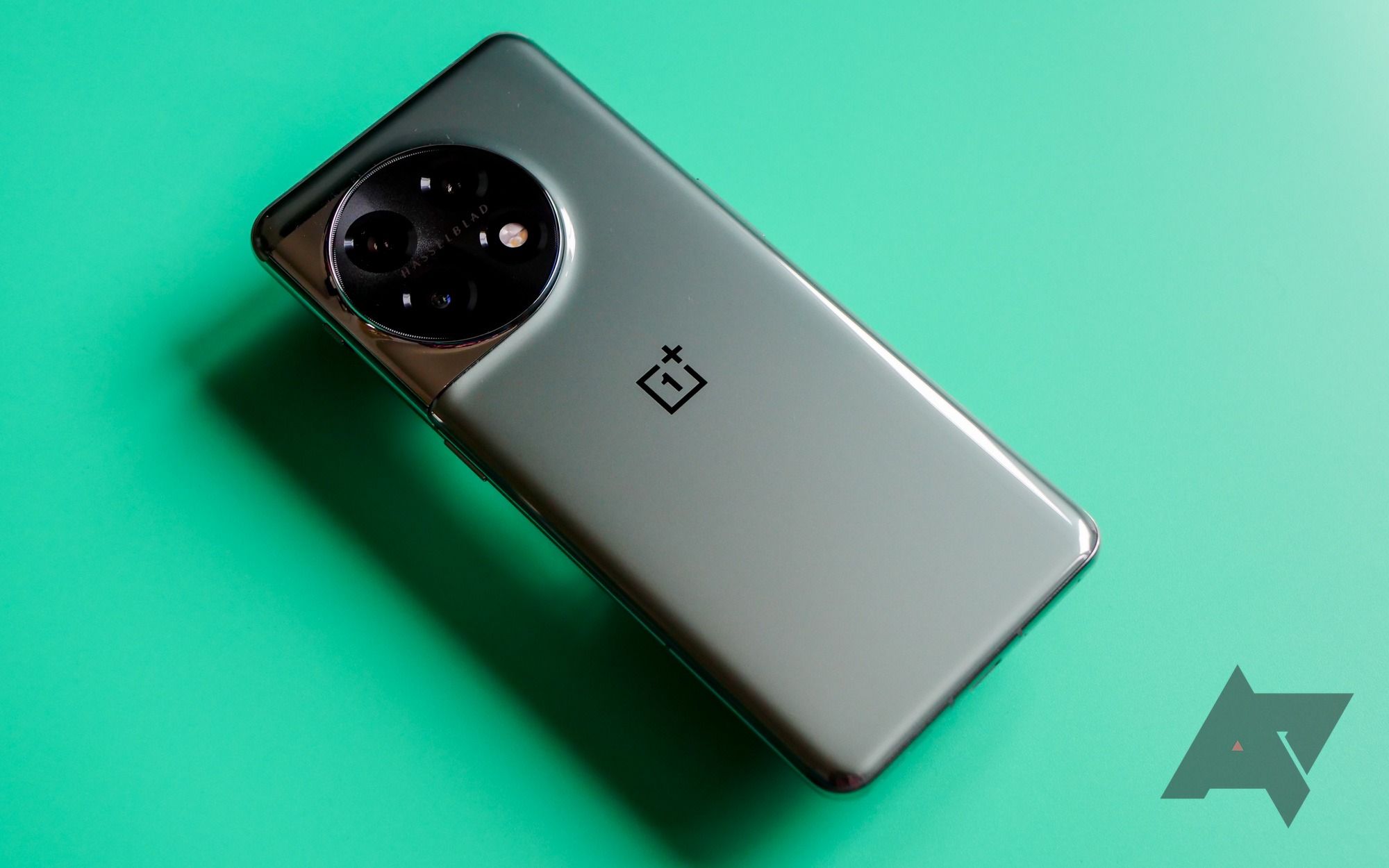 OxygenOS 13.1 is now available for your flagship OnePlus phone