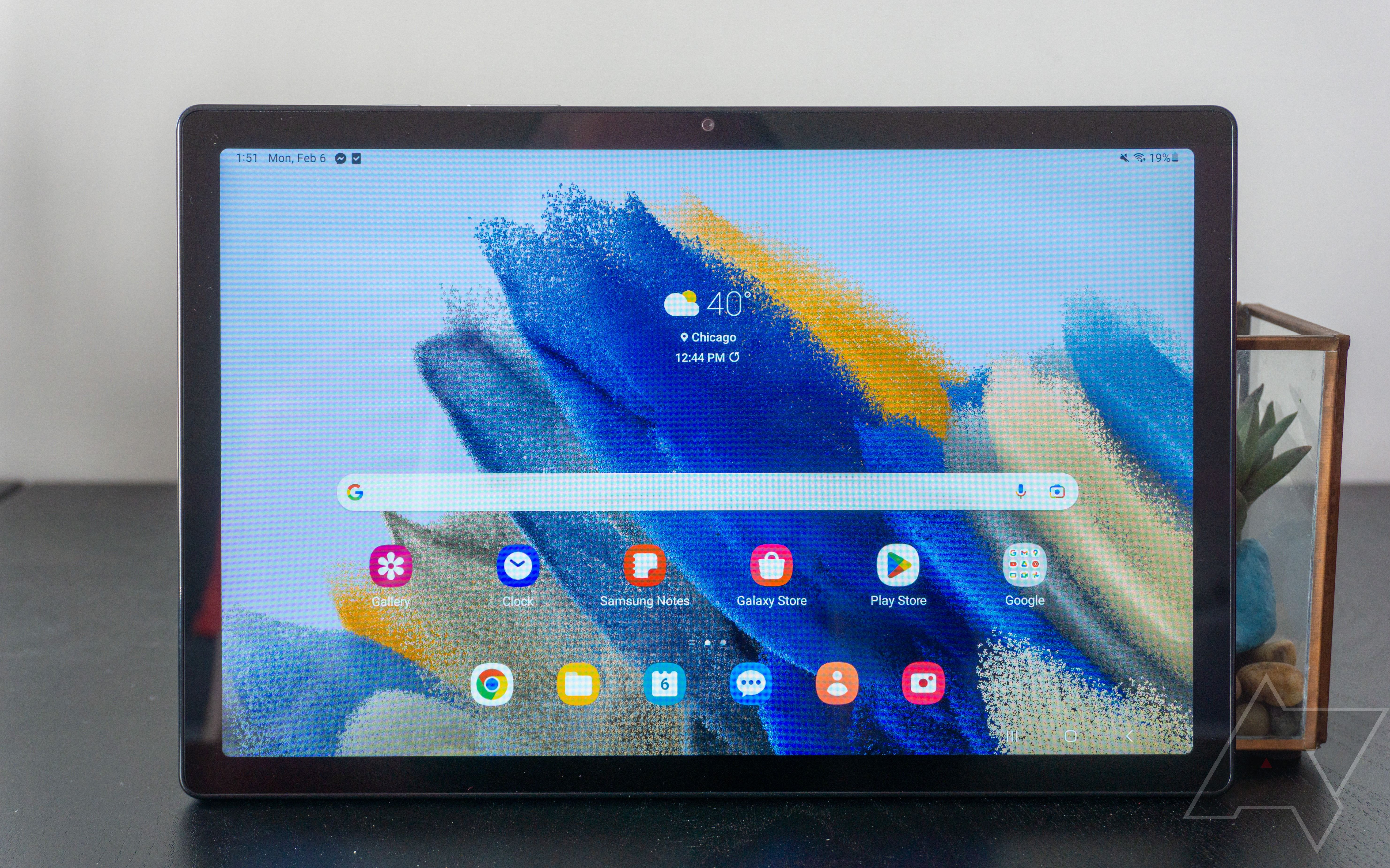 A picture of the front of the Samsung Galaxy Tab A8 while turned on