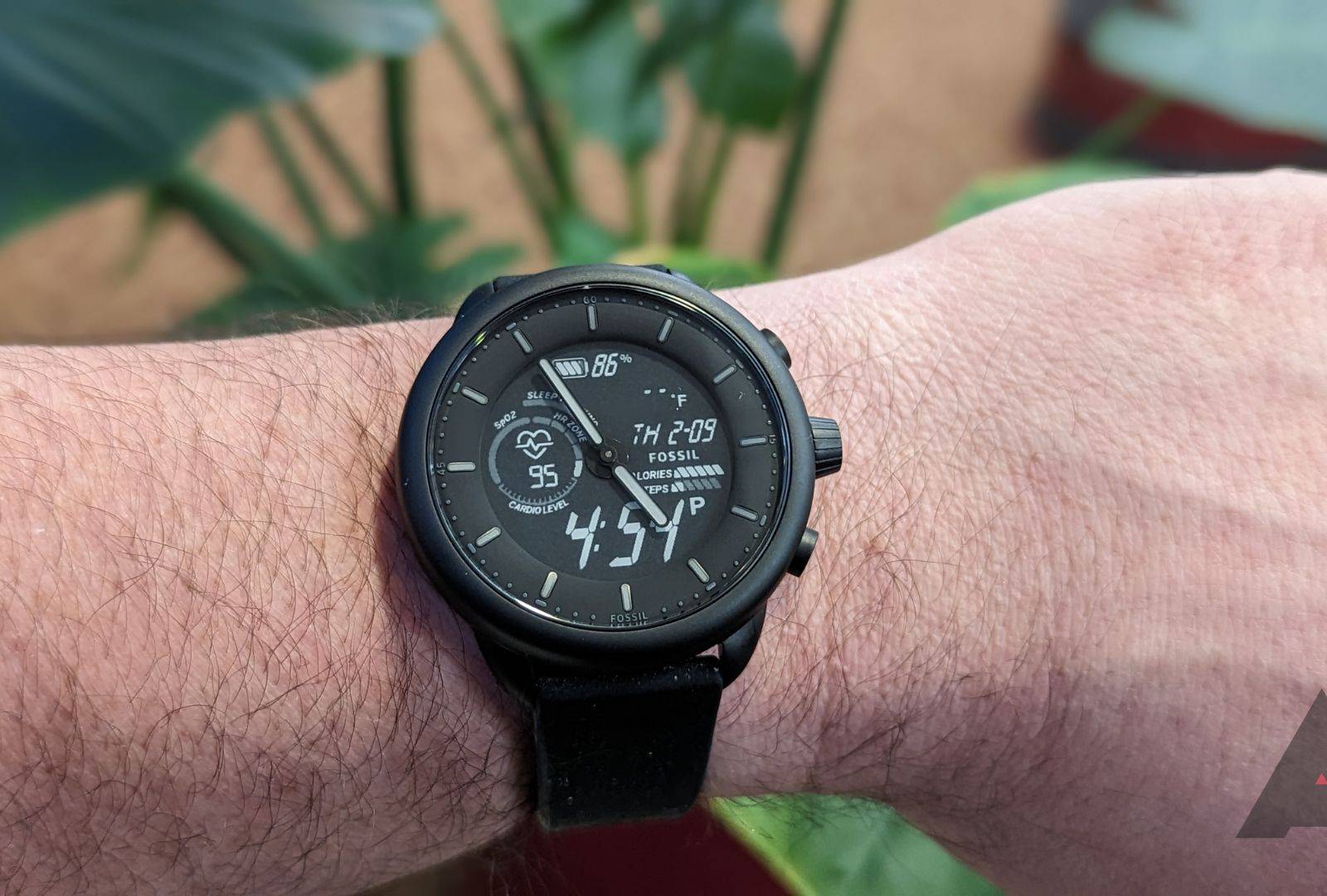 Fossil Gen 6 Hybrid Wellness Edition review: Simple and elegant
