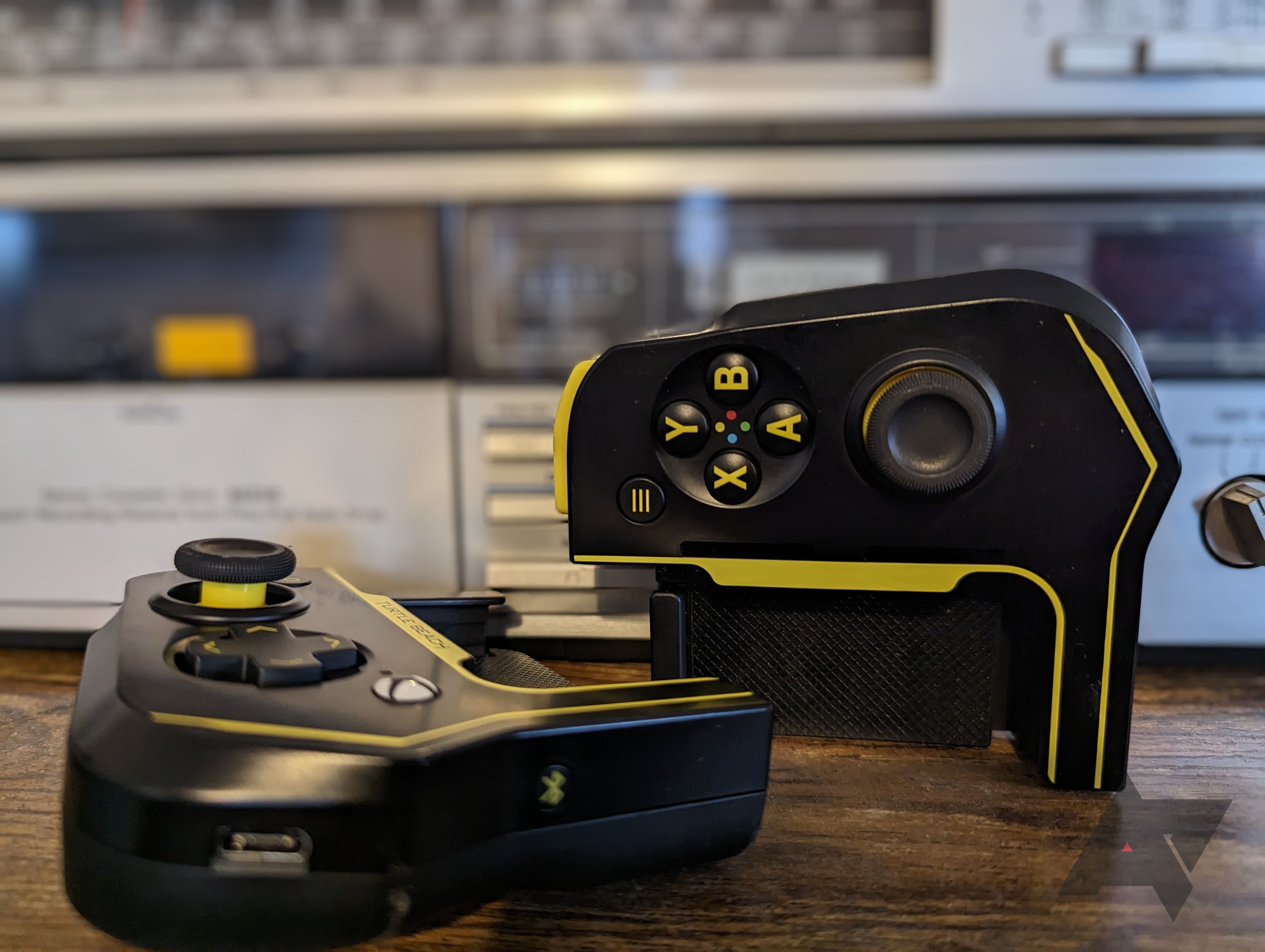 The best Android game controller you can buy is now at an all-time low ...
