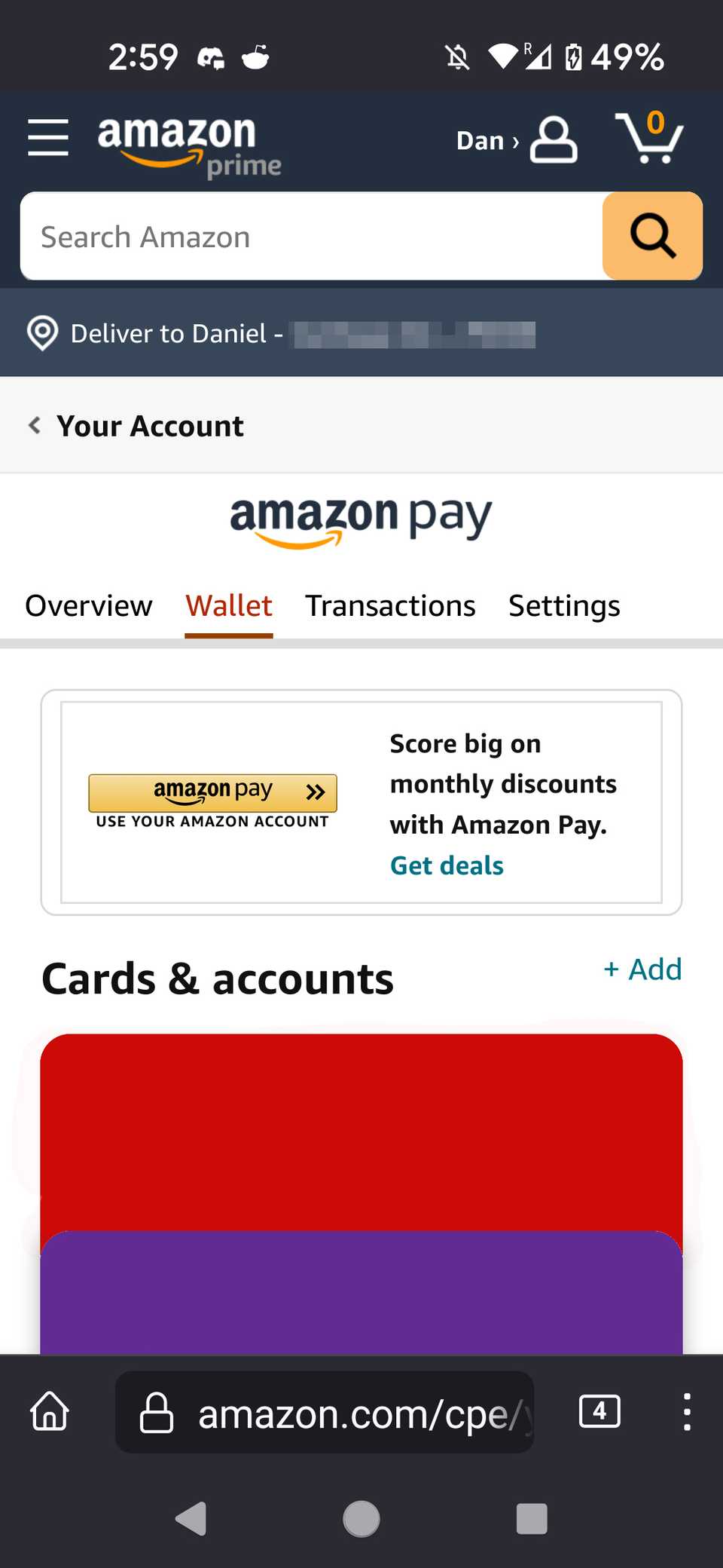 Un elenco dei metodi di pagamento nella sezione Carte e conti e Amazon Pay sul sito Amazon su dispositivo mobile
