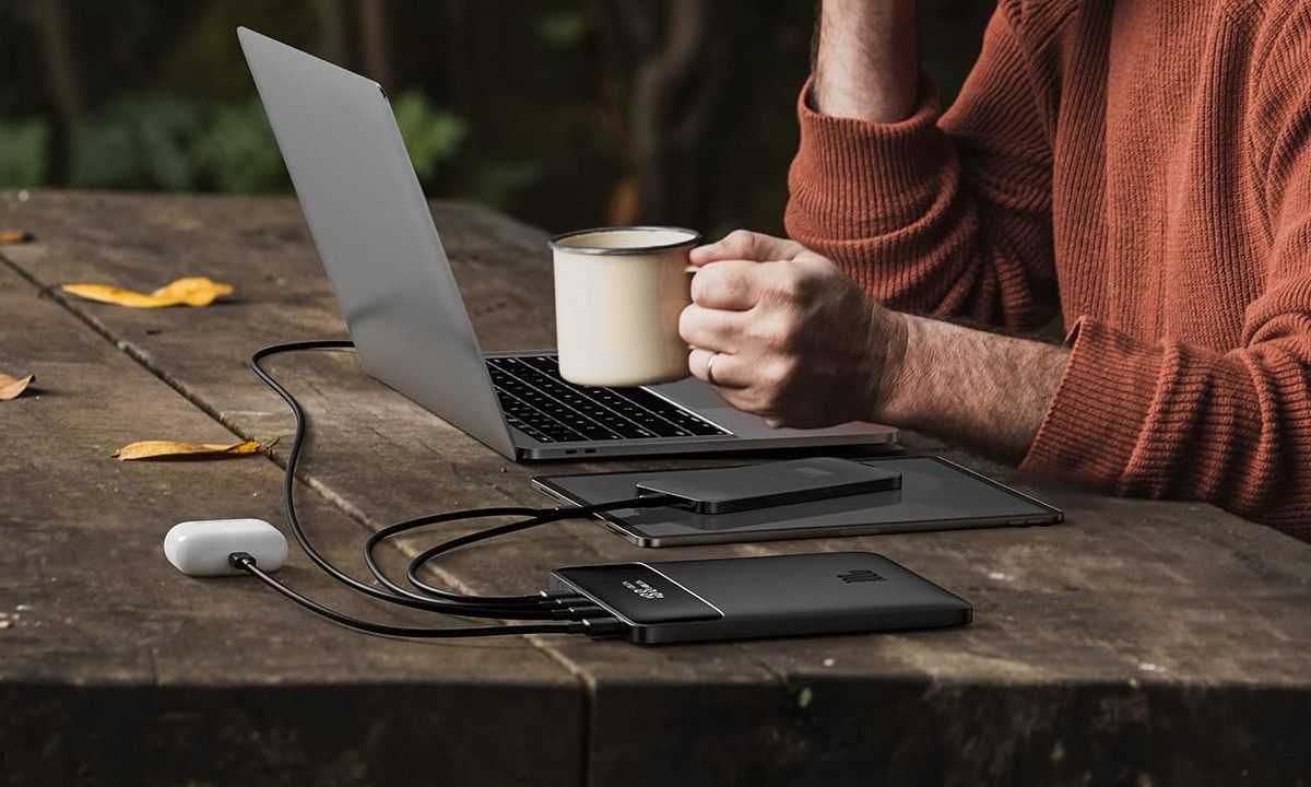 This $80 power bank deal keeps your laptop alive even on the longest days