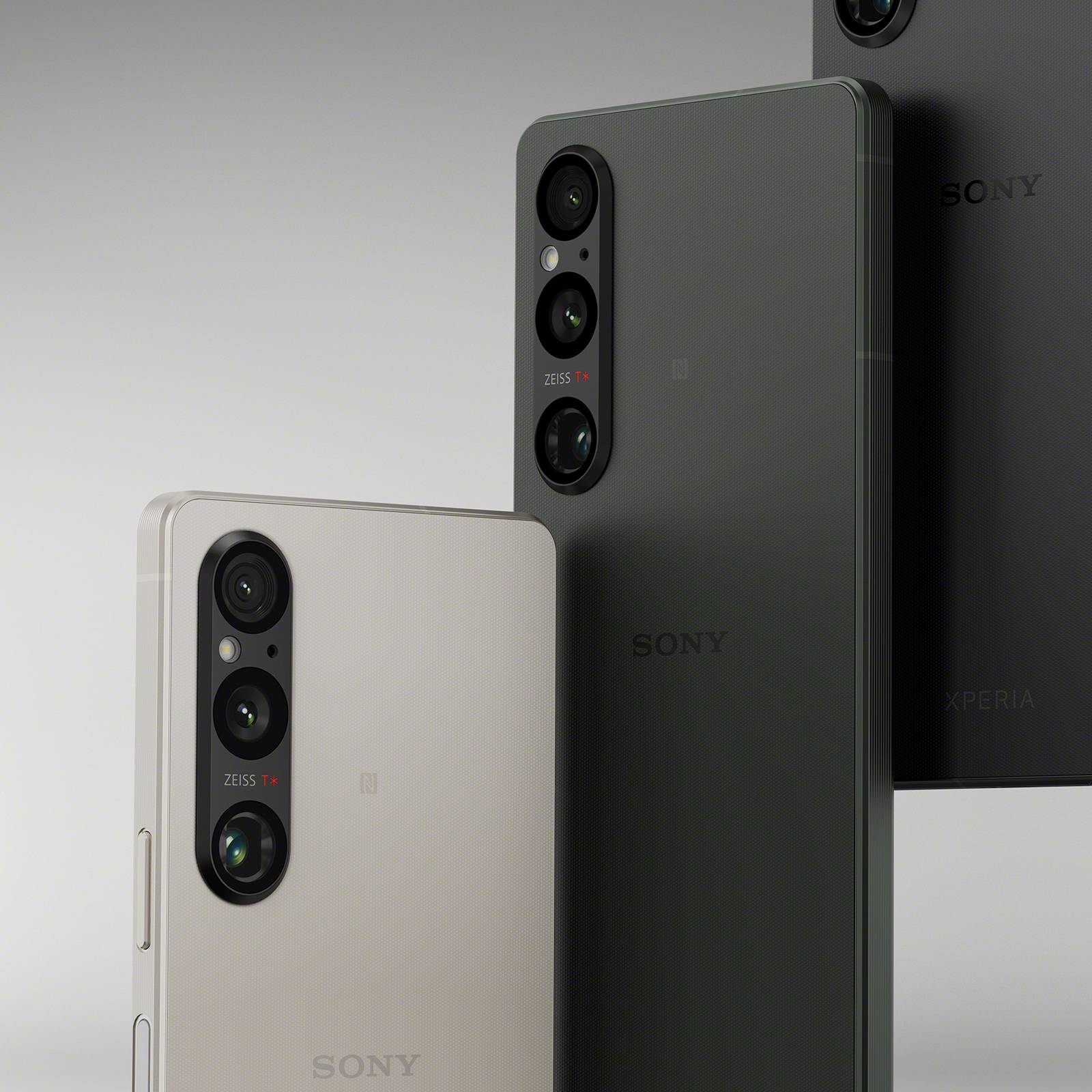 Sony's $1400 Xperia 1 V packs a fancy Exmor T sensor and headphone