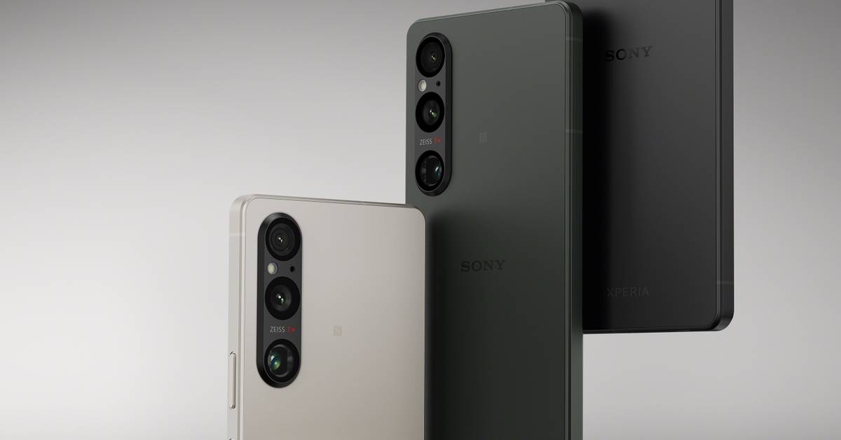Sony's $1400 Xperia 1 V packs a fancy Exmor T sensor and headphone