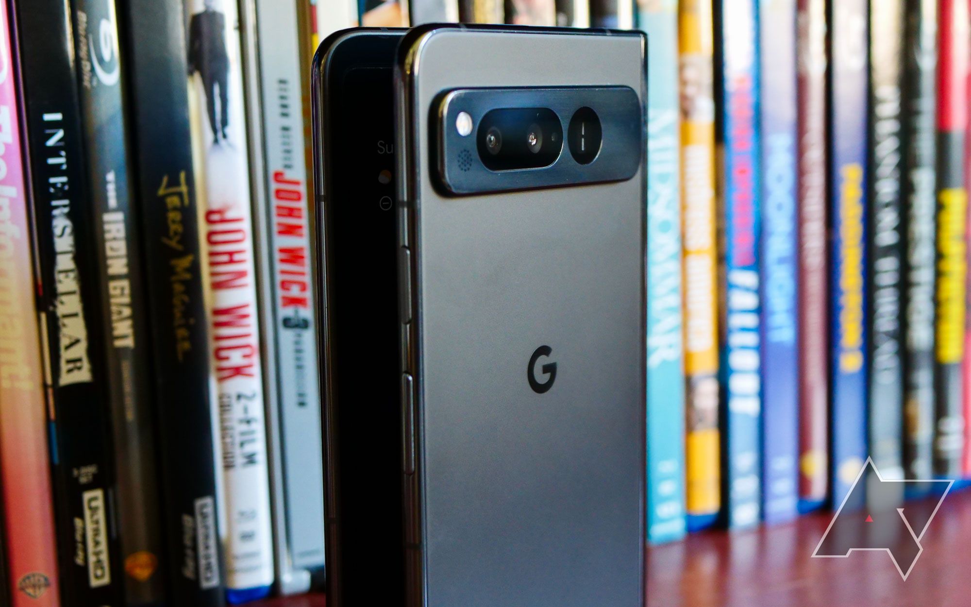 Google Pixel Fold 本体 Massive Pixel Fold leak reveals price, release date and high