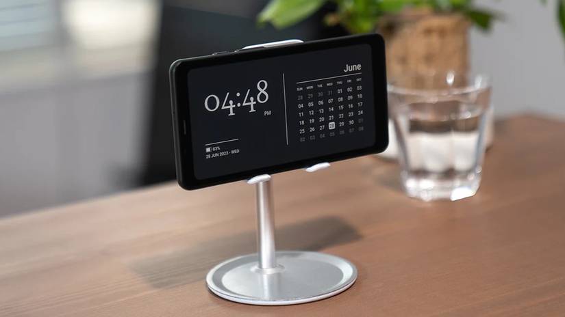 This handset looks like a phone, but it's an e-reader