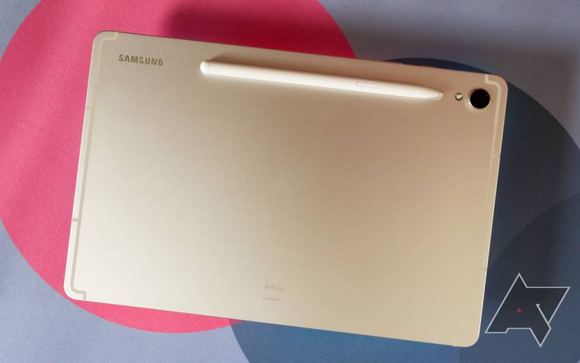 Samsung Galaxy Tab S9 vs. Apple iPad Air: Which is the best mainstream ...