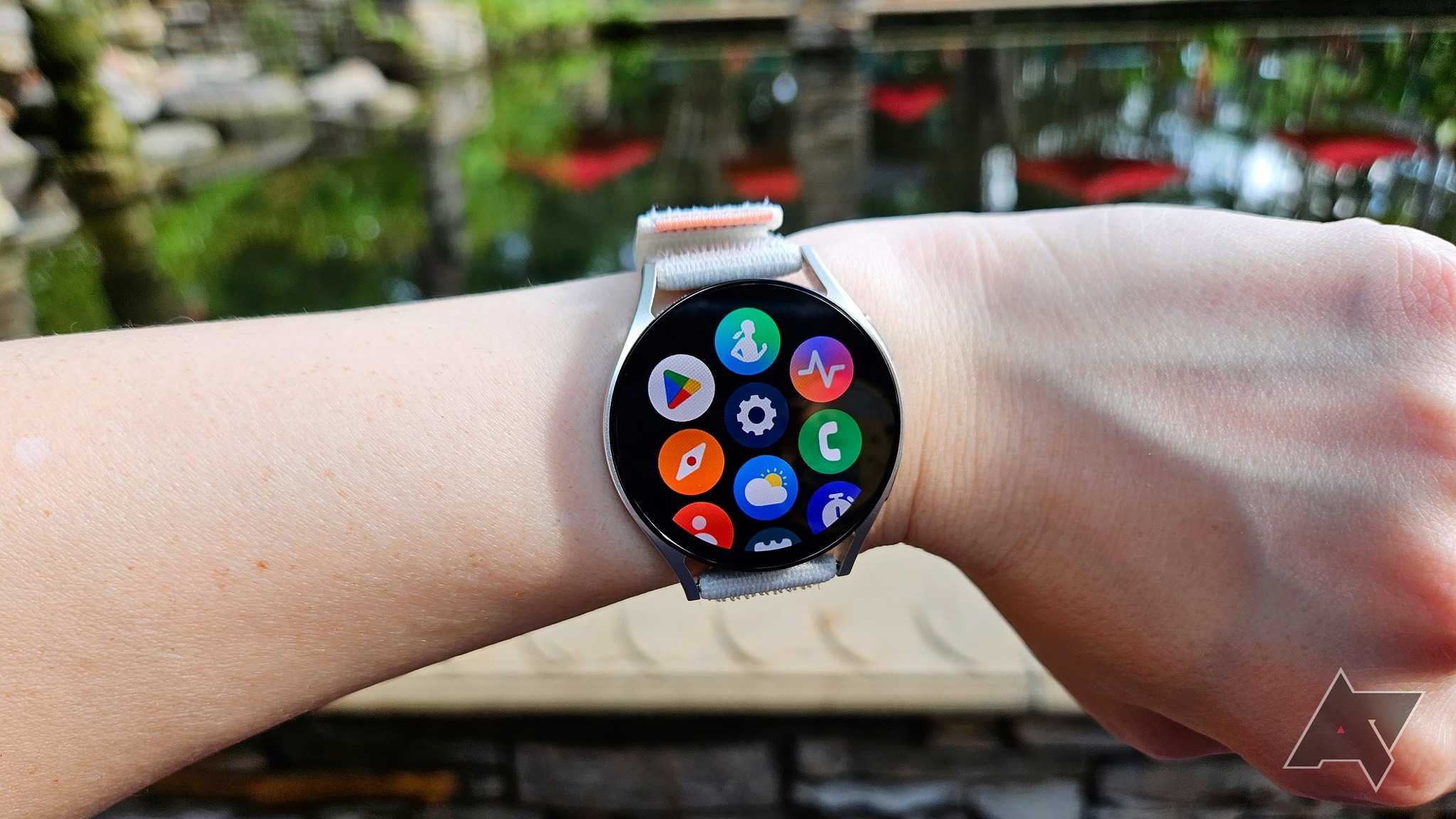 This Samsung Galaxy Watch is still the one to buy even though