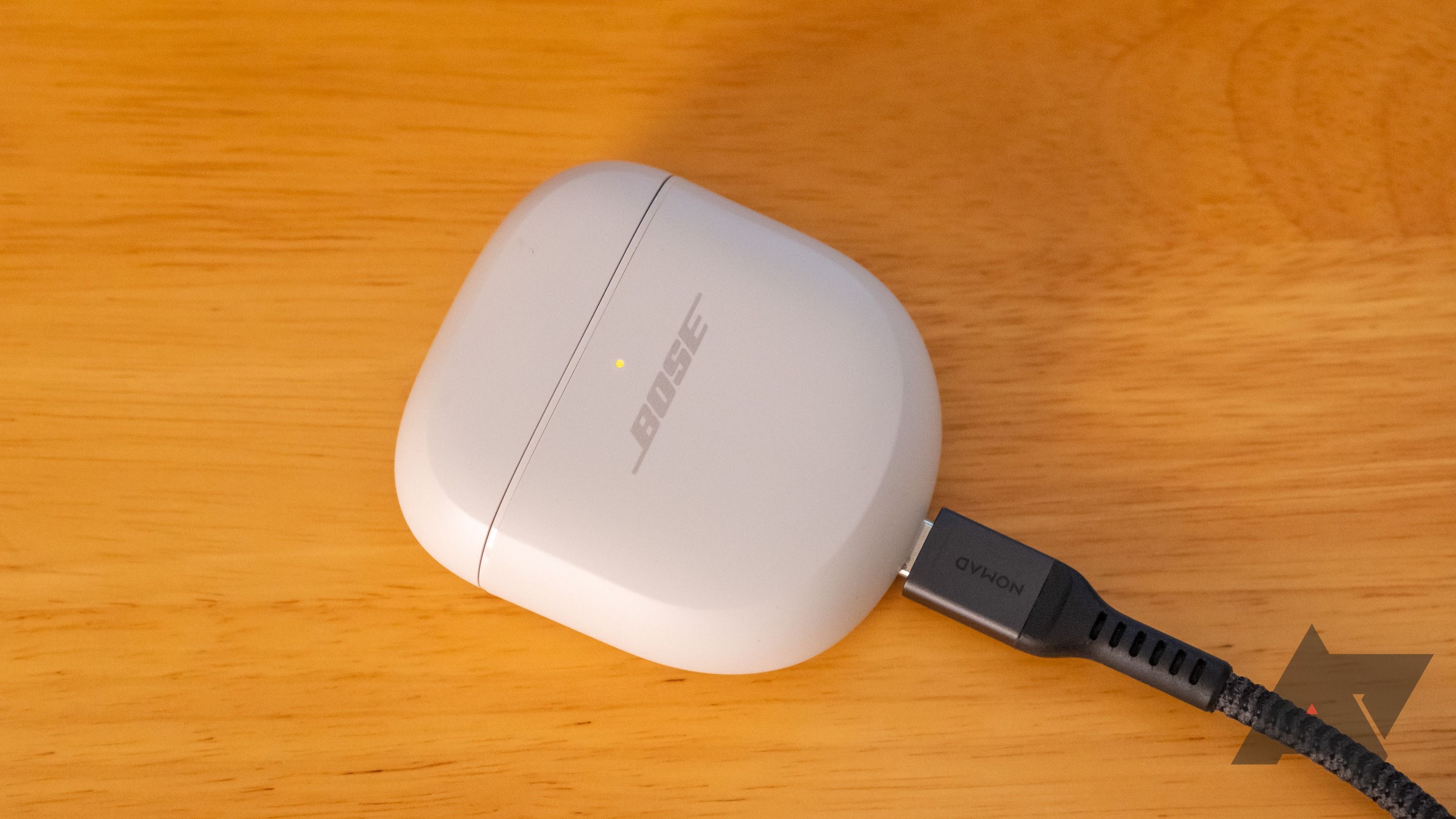 な*ん様 Bose QuietComfort Ultra Earbuds 充電ケ バッテリーが充電されない - Bose QuietComfort Ultra Earbuds