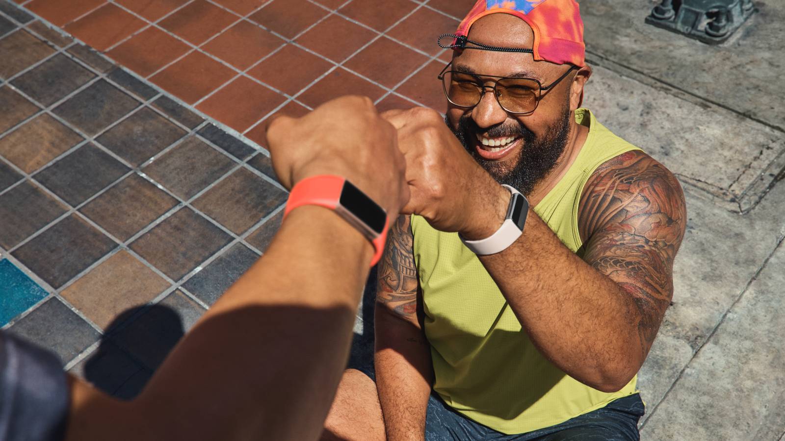 Does the Fitbit Charge use standard watch bands?