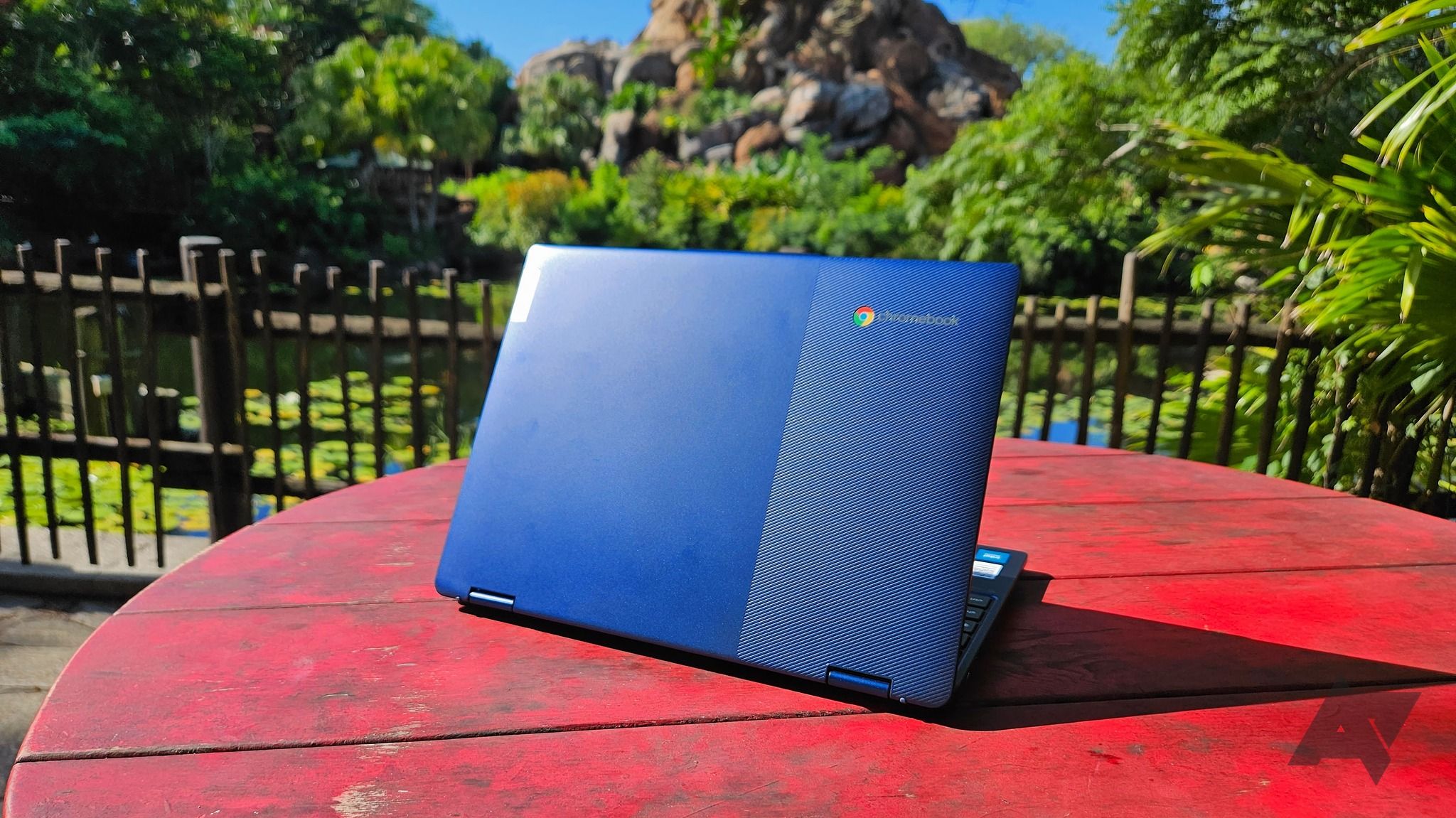 Lenovo IdeaPad Flex 3i Chromebook (Gen 8) review: Bigger