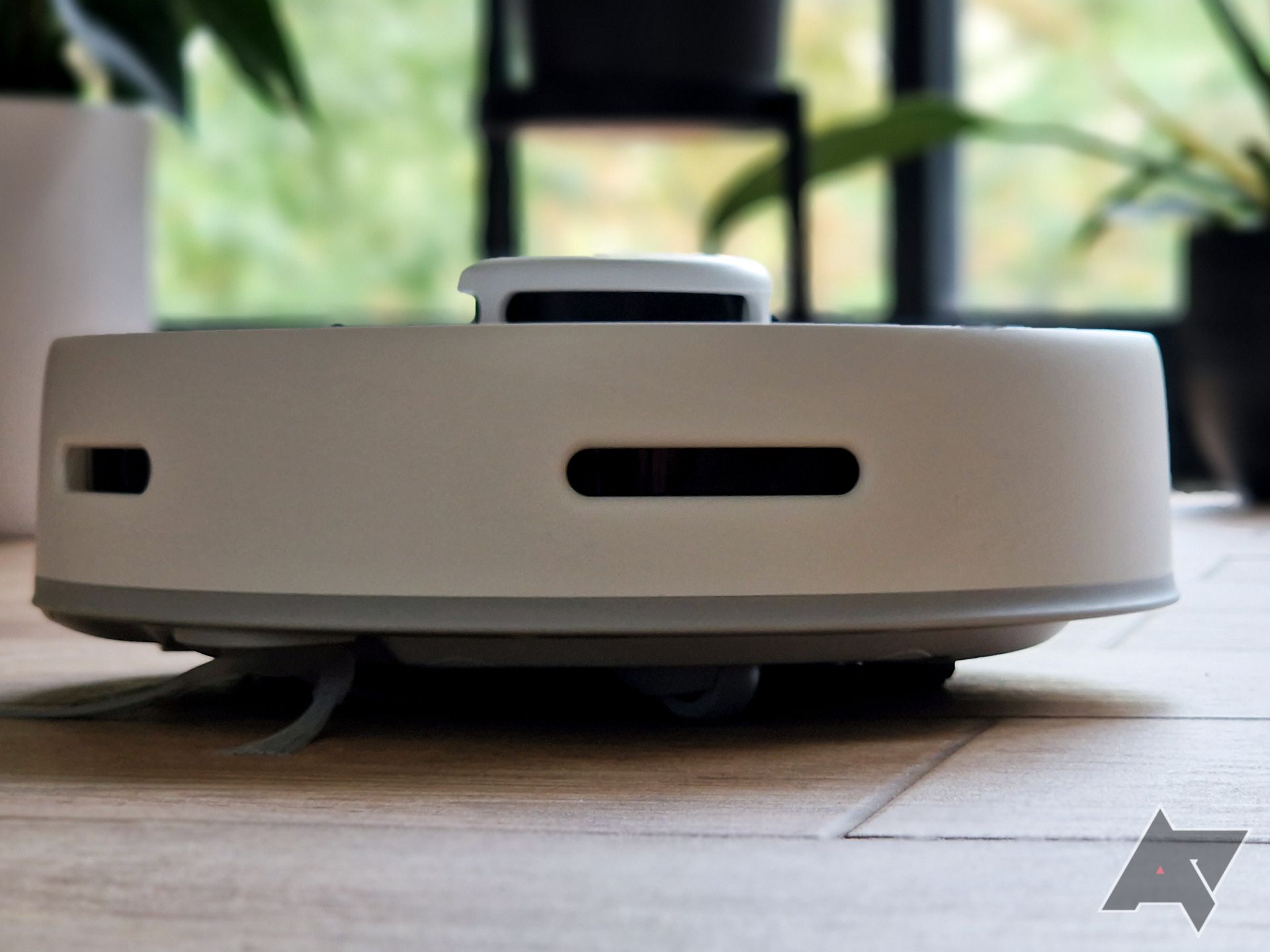 SwitchBot Robot Vacuum K10+ W3011021 美品 SwitchBot Mini Robot Vacuum K10+ | 50% Smaller in Size