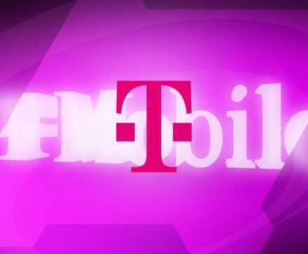 O logotipo da T-Mobile contra um fundo roxo