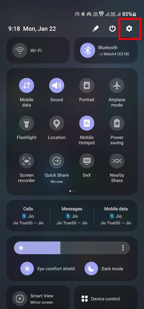Screenshot showing Samsung Galaxy S22 Ultra's quick panel with the Settings icon