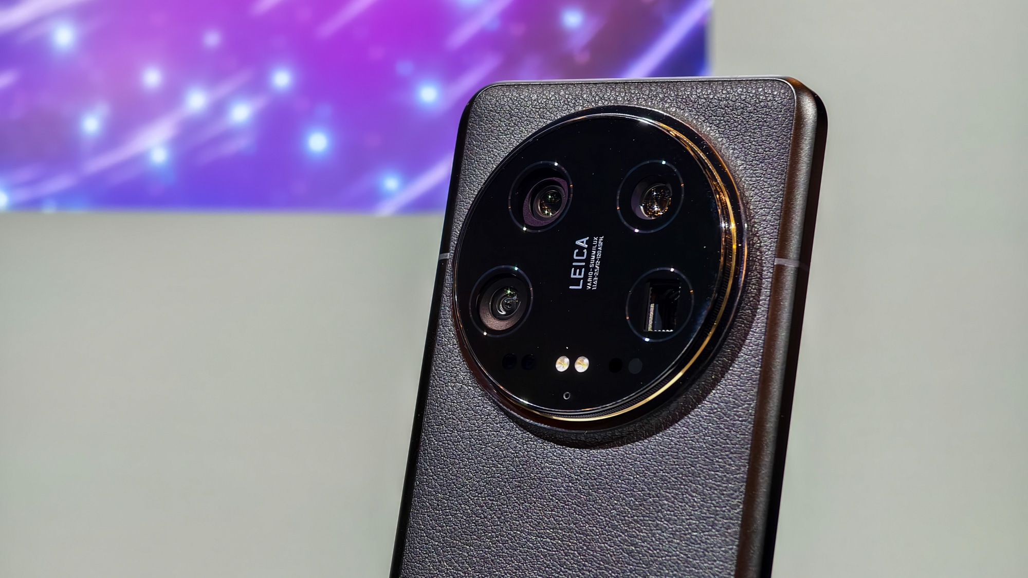 Xiaomi 14 Ultra changes the camera but not much else