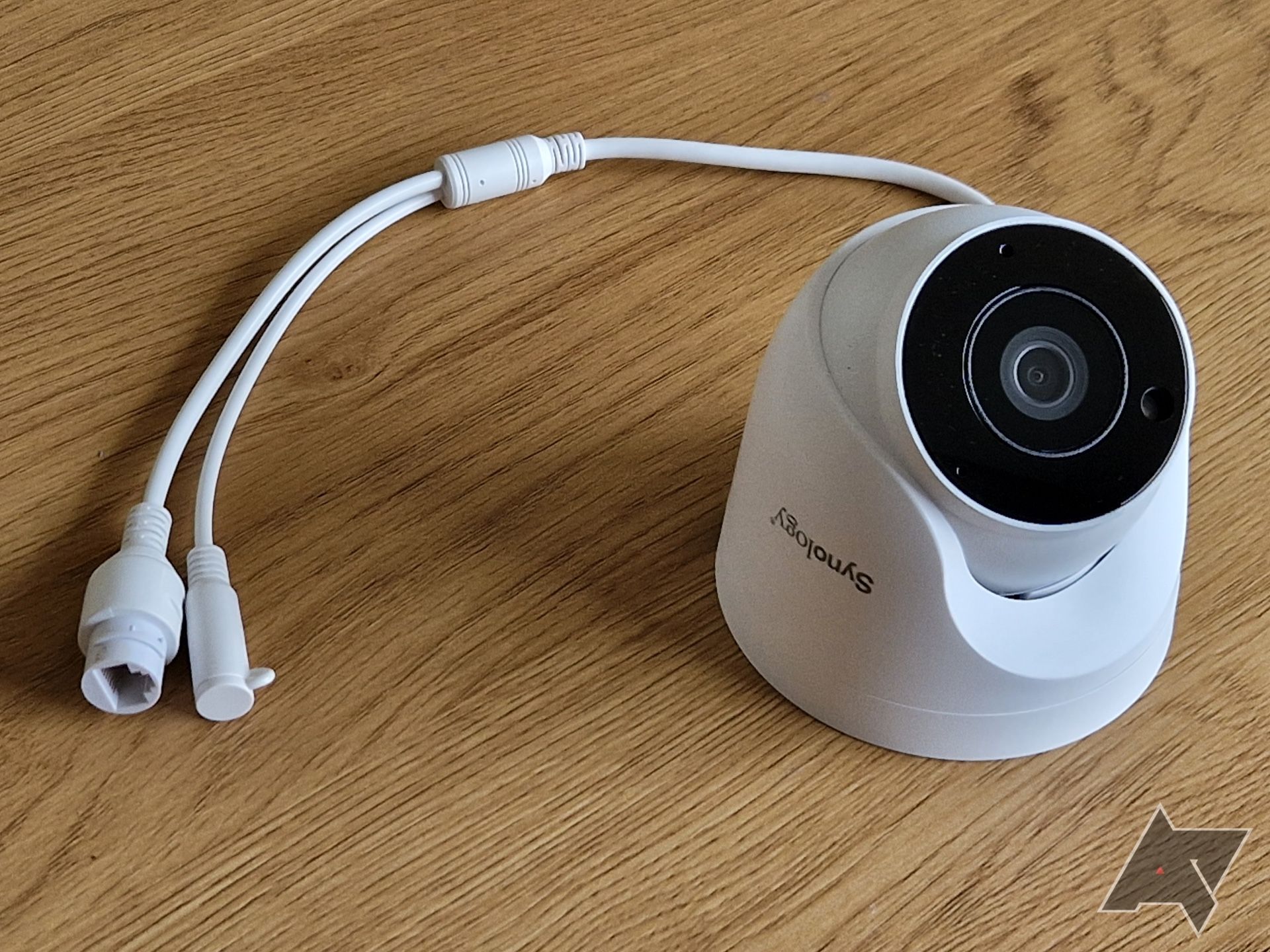 Synology TC500 防犯カメラ Amazon.com: IP Camera Synology TC500 (Dome IP Camera 2880 x 1620