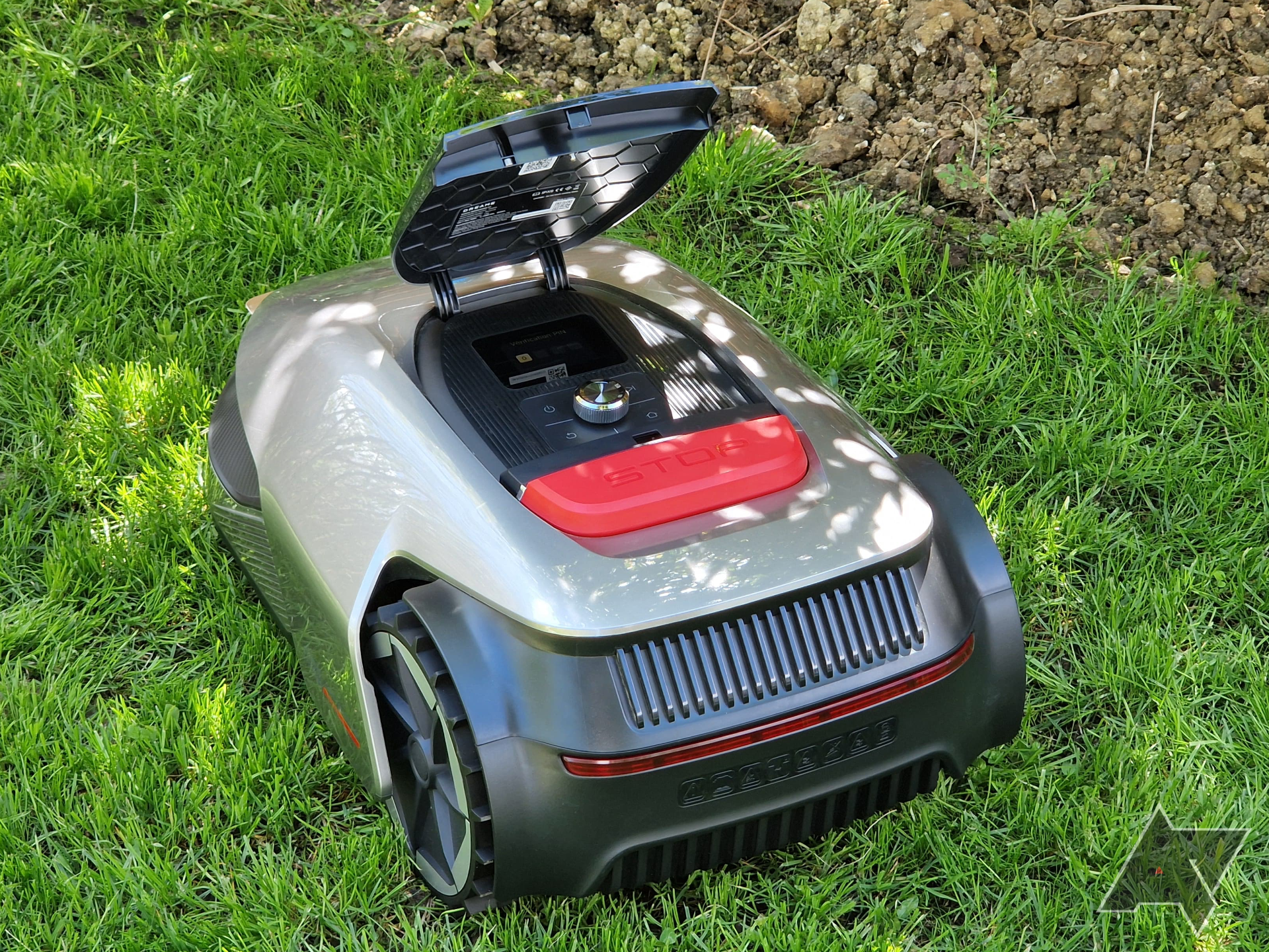 Dreametech Robotic Mower A1 review: Revolutionizing lawn care