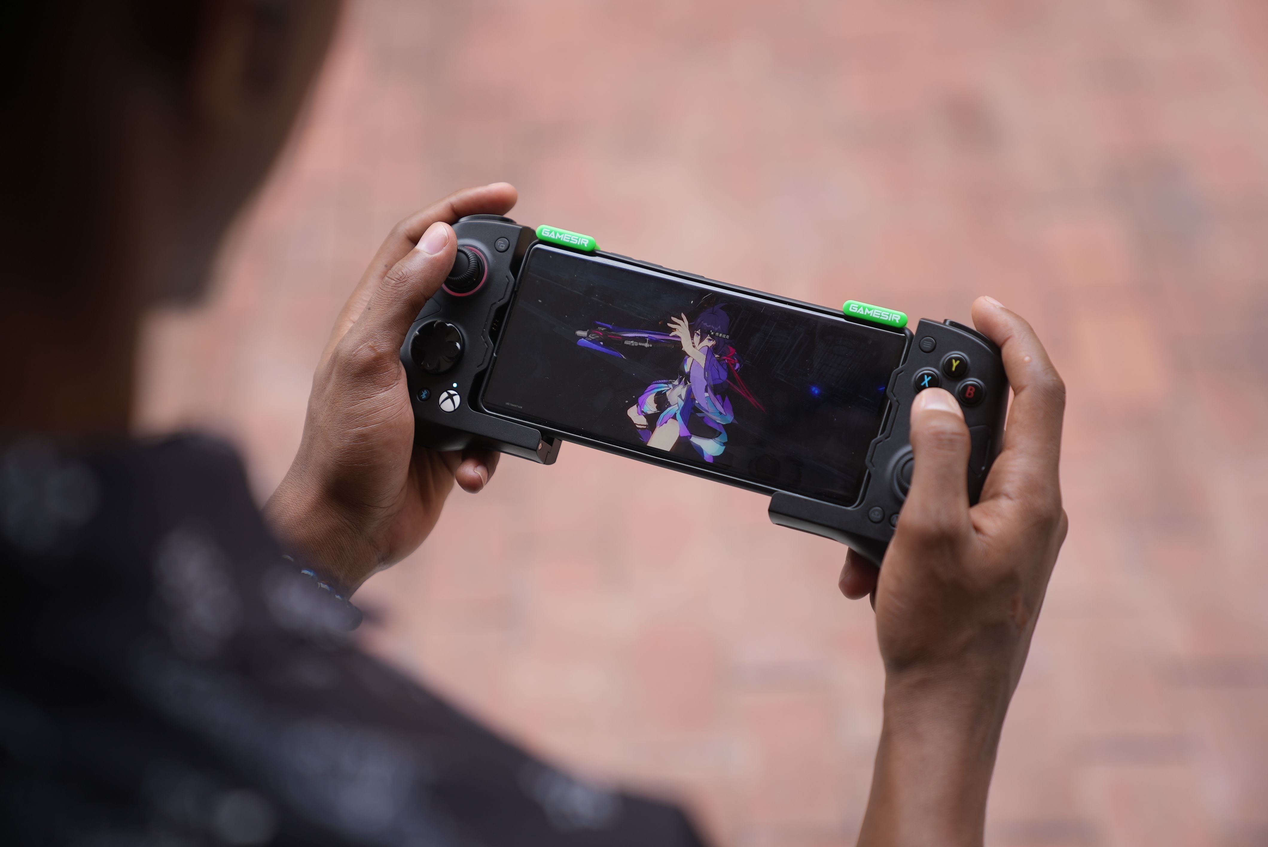 GameSir's X4 Aileron is a compact, magnetic game controller that