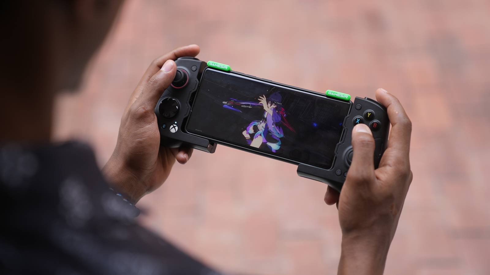 GameSir's X4 Aileron is a compact, magnetic game controller that