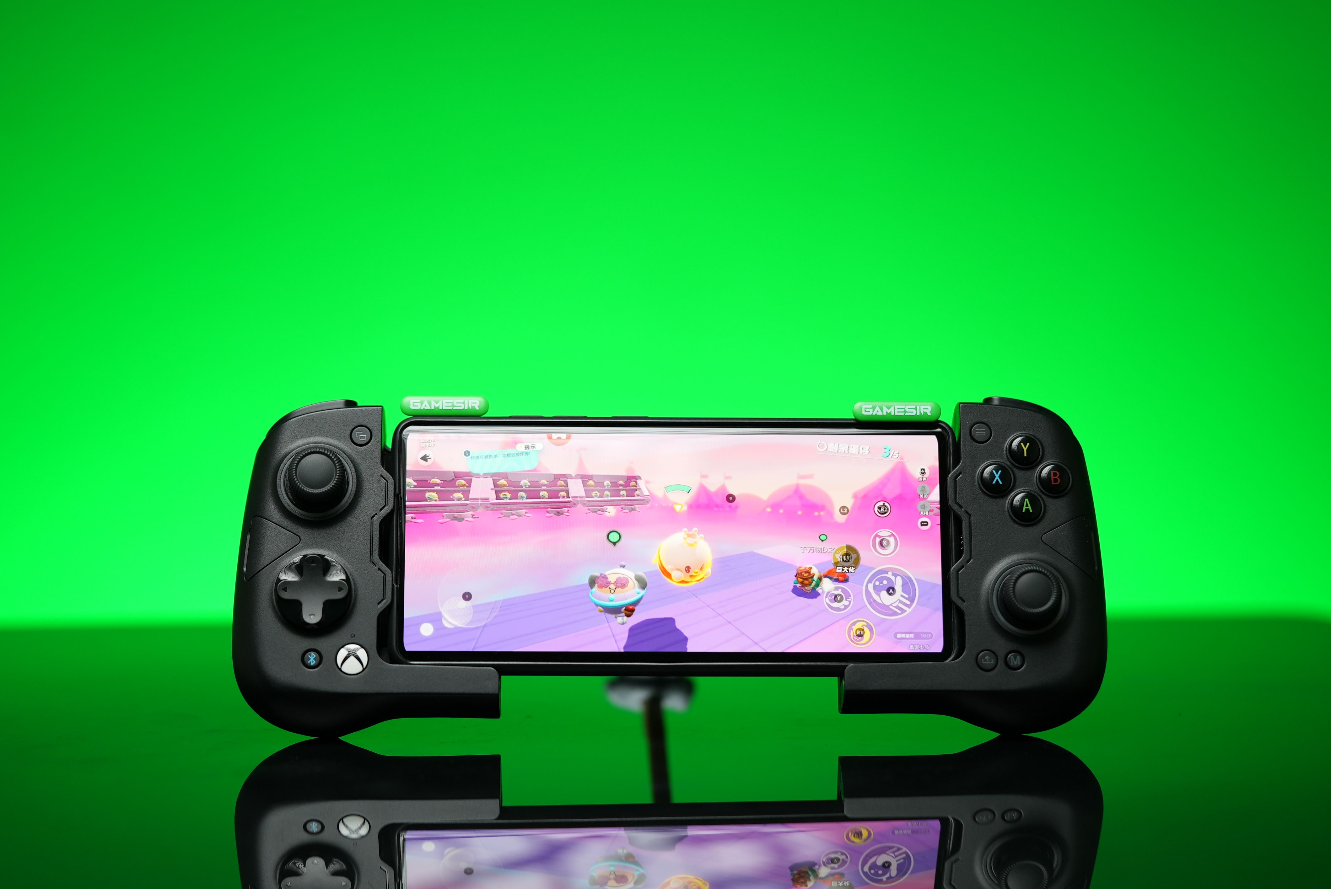 GameSir's X4 Aileron is a compact, magnetic game controller that