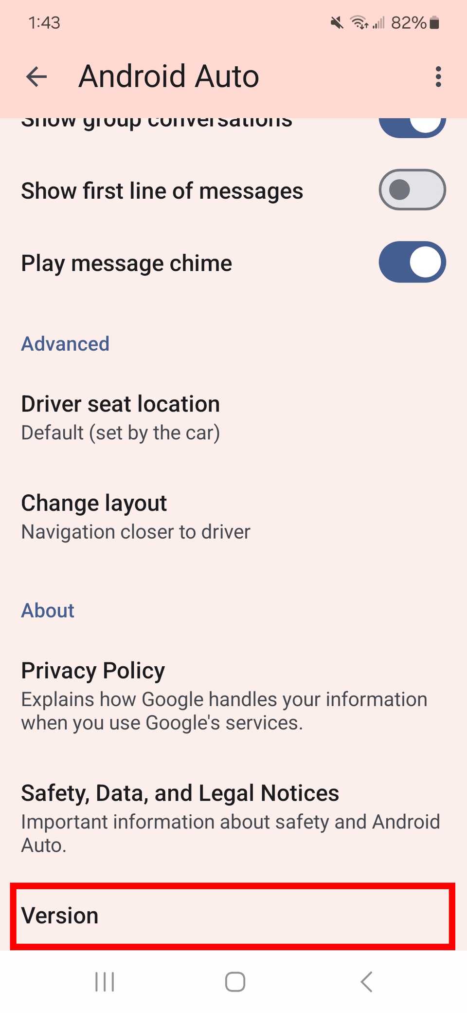 مخطط مستطيل أحمر فوق الإصدار في تطبيق android auto