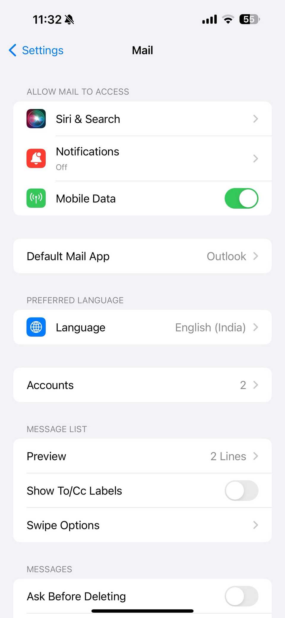 A list of mail options and toggles on an iPhone to manage mail accounts