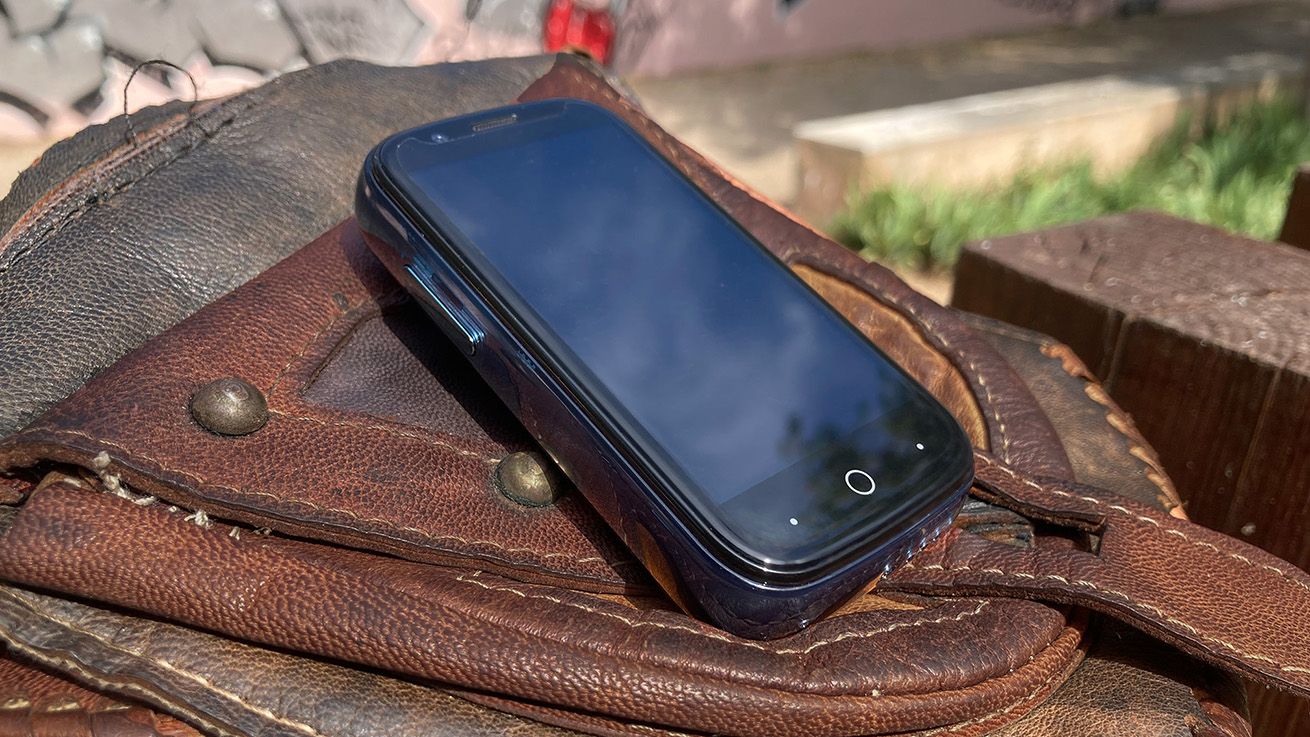 Unihertz Jelly Star review: 3 inches of magic
