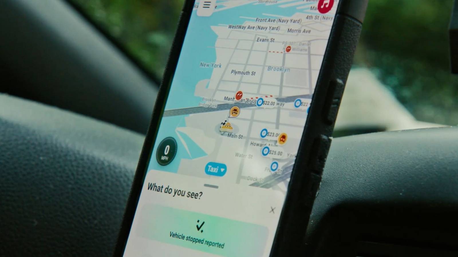 Waze just made hazard reporting as easy as talking