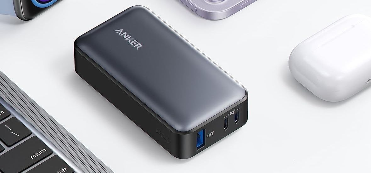 充電器　Anker 533 Power Bank 30W Black Anker 533 PowerCore 30W Review: It Could Have Been So Good