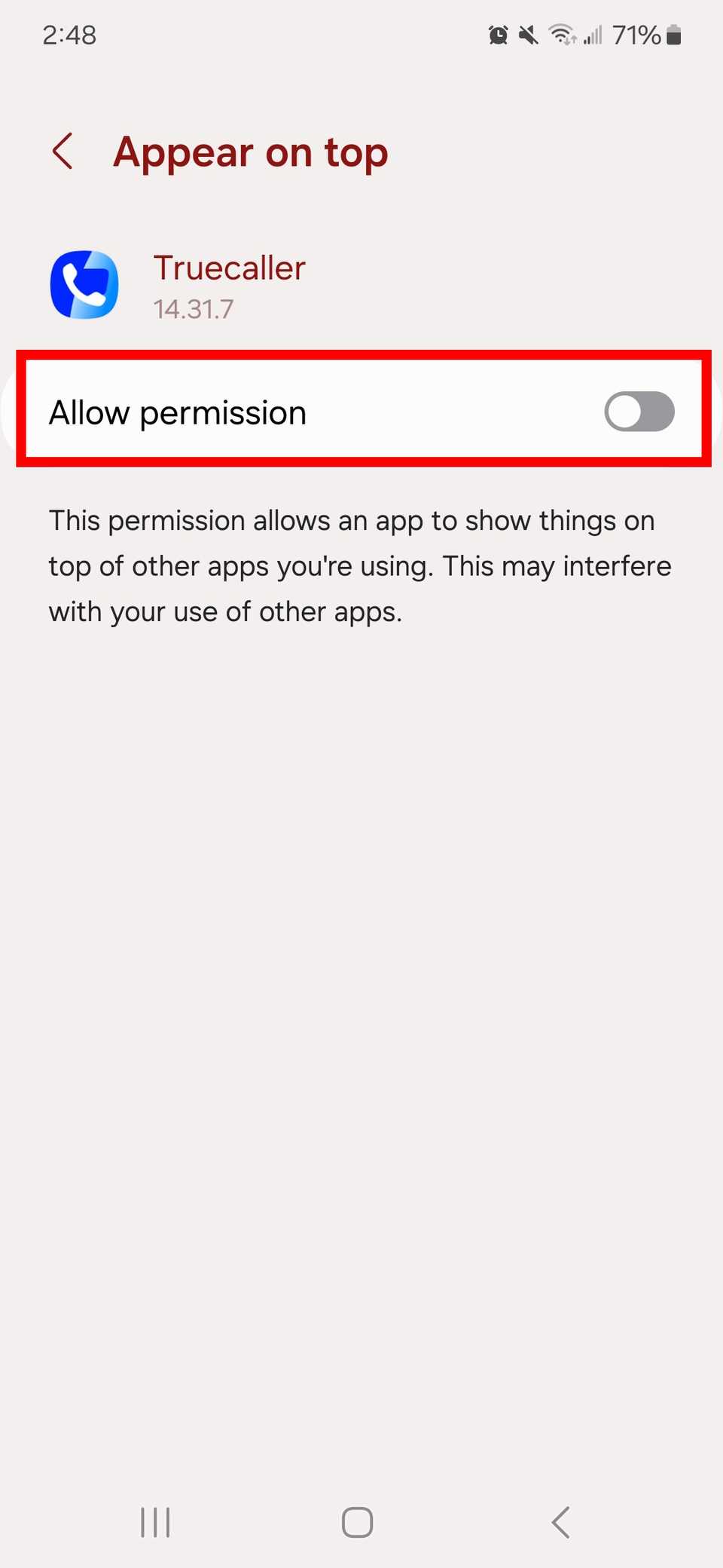 كيفية منع الإعلانات على هاتفك أو جهازك اللوحي الذي يعمل بنظام Android 14 تسليط الضوء على السماح بإظهار إذن التبديل للظهور في الأعلى