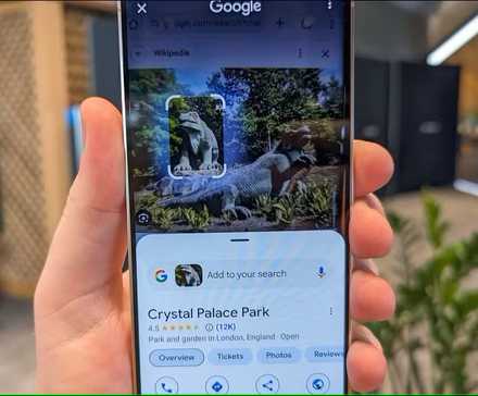 A Samsung Galaxy S24 running Circle to Search.