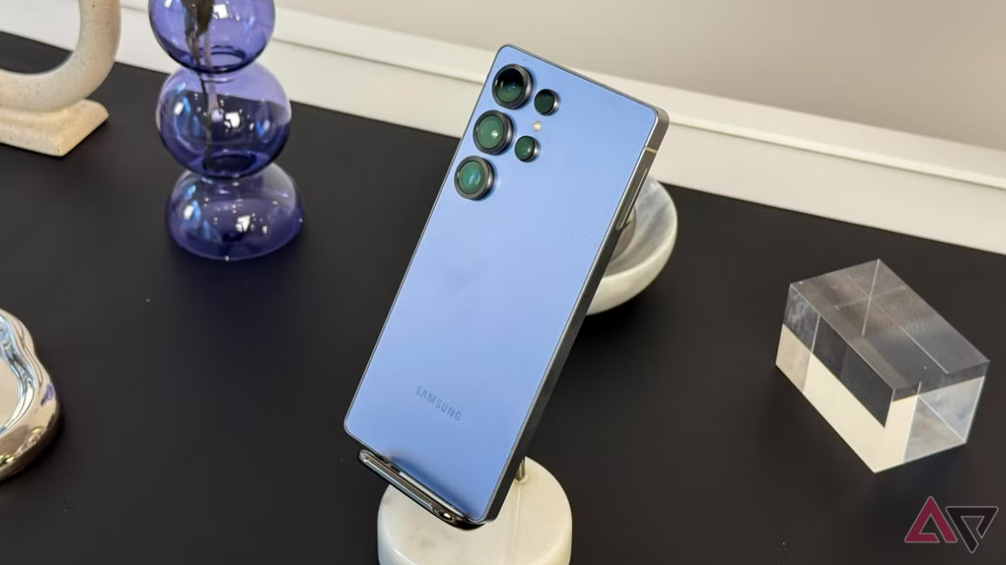 Samsung Galaxy S25 Ultra placed on a table. 