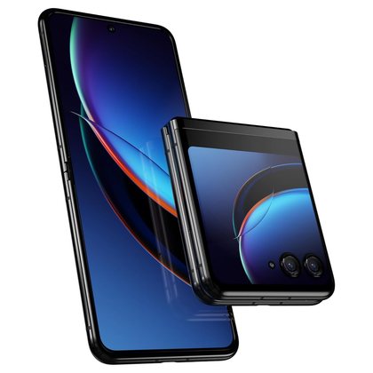 Moto Razr 40 Ultra finally gets Android 14 weeks after its US