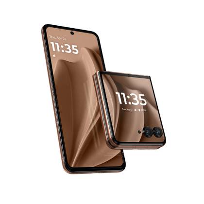 2025_razr+_PANTONE Mocha Mousse_PDP Hero copy