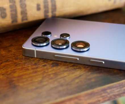 Samsung Galaxy S25 Ultra laying face down on a desk