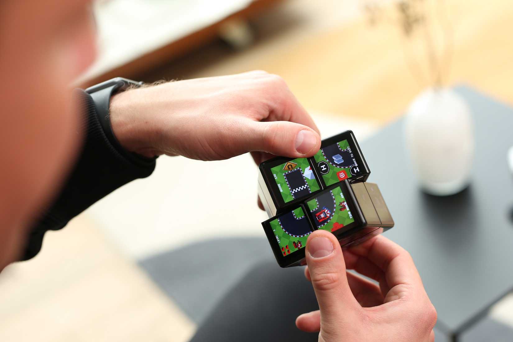 Как работает WOWCube