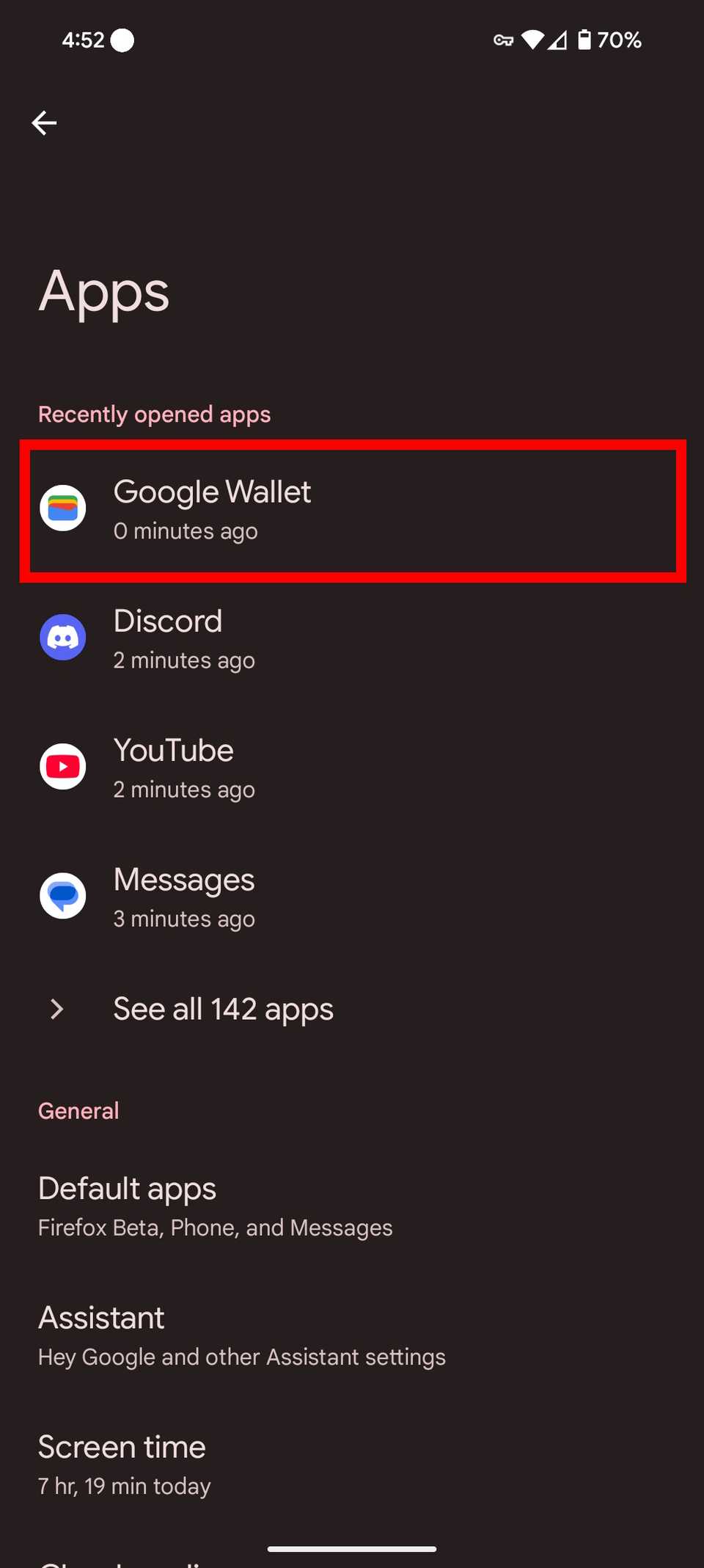 Contorno rettangolare rosso che evidenzia Google Wallet nella sezione App in Android 15