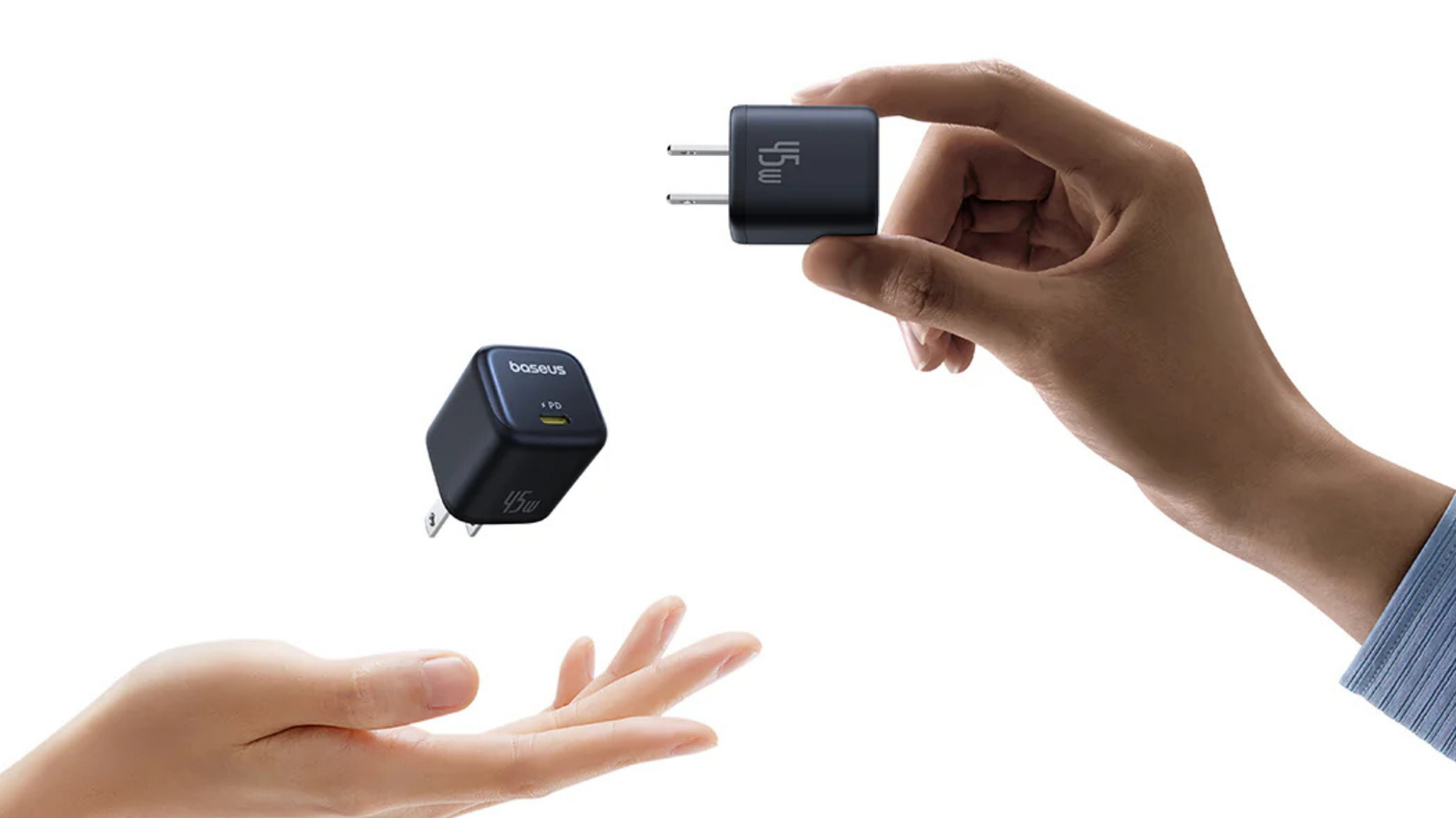 PicoGo C1 in hand