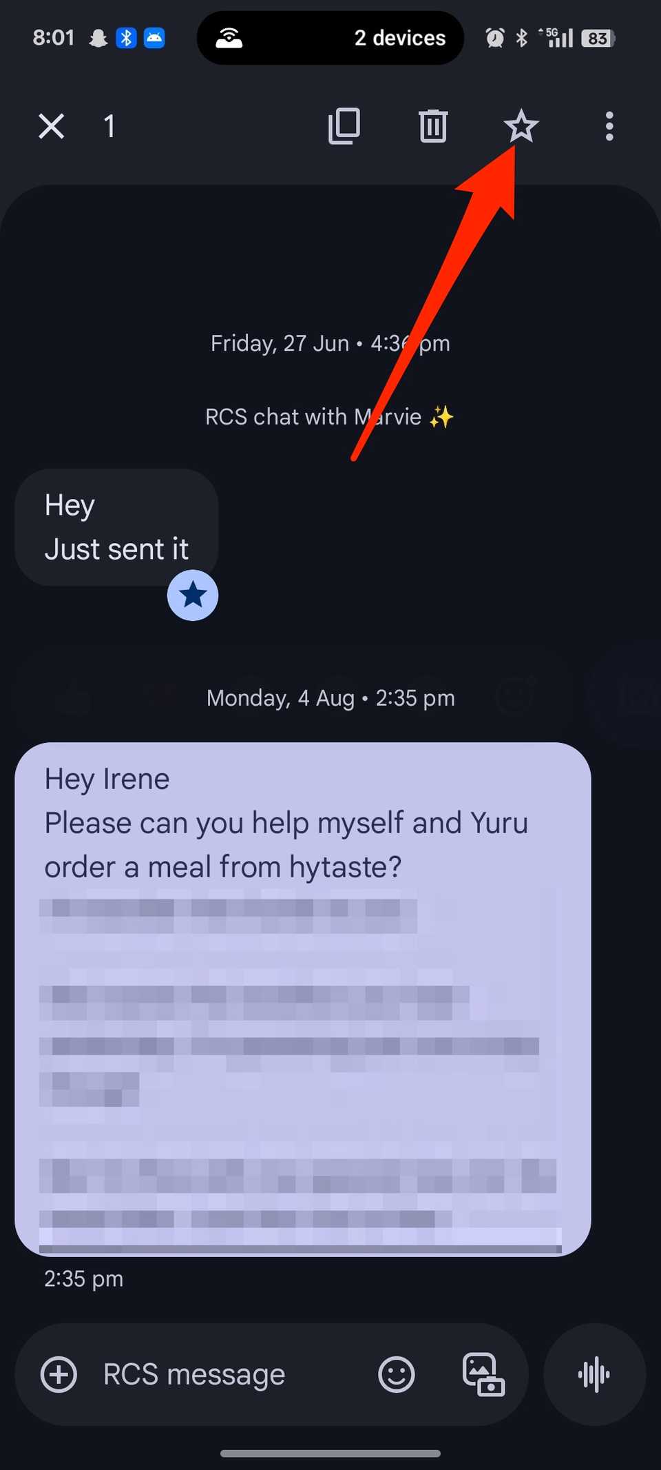 Red arrow pointing at star icon in Google Messages conversation